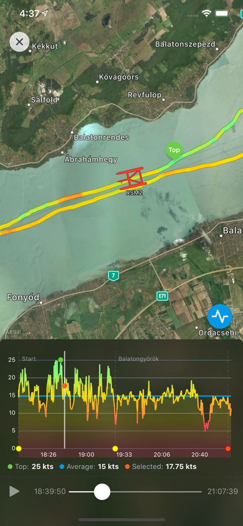 Aplicación KWINDOO mostrando un mapa de seguimiento de vela y un gráfico de rendimiento de velocidad