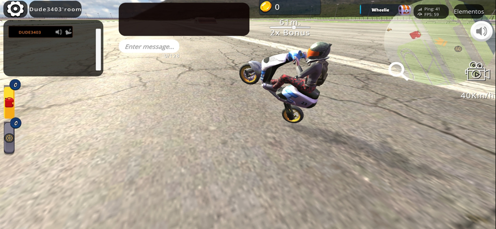 Wheelie King 8 - Online racing - Una motocicleta realizando una acrobacia de caballito en el modo multijugador en línea de Wheelie King 8