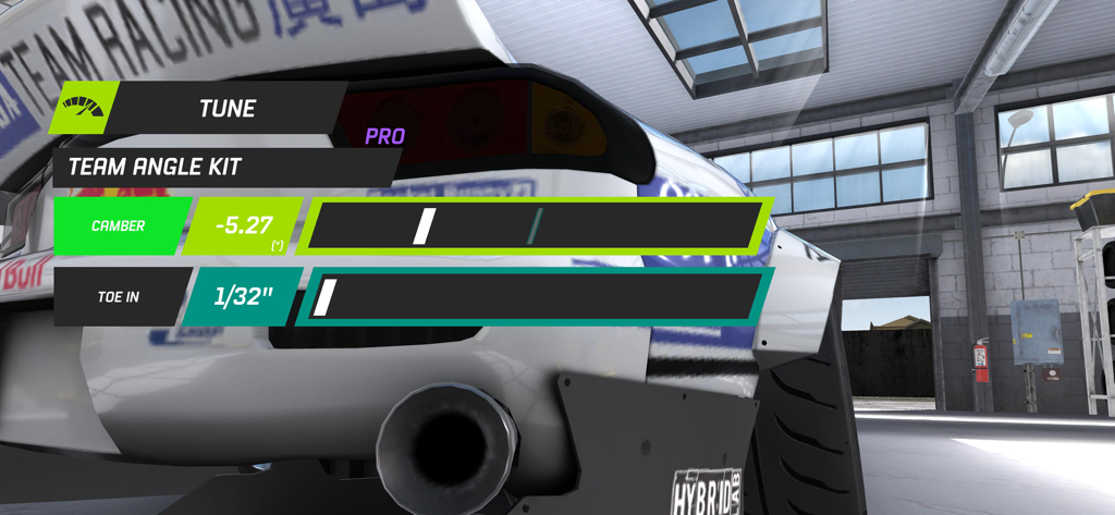 Torque Drift - Menú de ajuste técnico de coches en Torque Drift que muestra ajustes de caída y convergencia para un coche de drift.