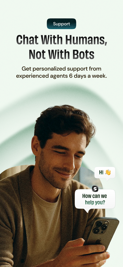 A man using the Sav app to chat with human customer support agents