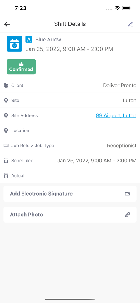 Aplicación móvil Blue Arrow que muestra los detalles de un turno confirmado para un puesto de recepcionista en Luton