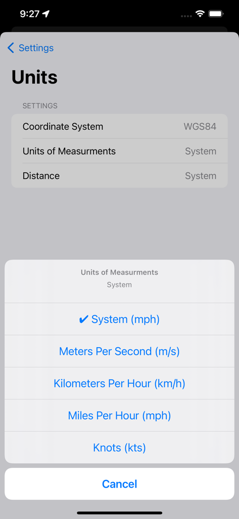 Einstellungsbildschirm zur Auswahl von Geschwindigkeitseinheiten wie Knoten und mph in Trip Tracker