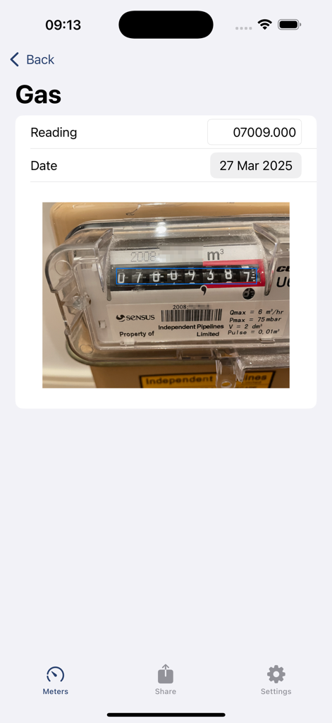MeterPix - Screenshot of the MeterPix app displaying a digitized gas meter reading from a photo