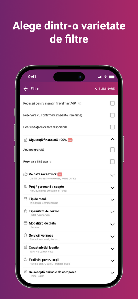 Pantalla de smartphone que muestra las opciones de filtro de búsqueda en la aplicación de viajes Travelminit, incluyendo precio, tipo de alojamiento y opciones que admiten mascotas.