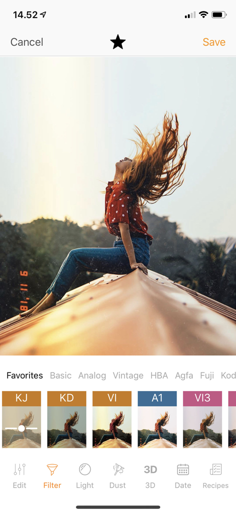 KUNI Cam: Photo Video Editor. - Interfaz de la app KUNI Cam mostrando filtros de película vintage y efectos analógicos aplicados a una foto