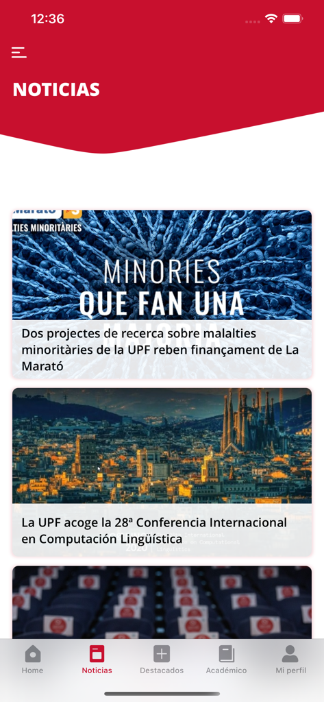 Sección de noticias de la aplicación UPF Mobil mostrando artículos universitarios y eventos académicos.