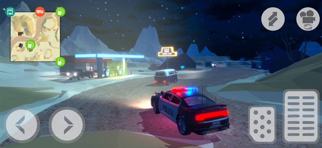 Coche de policía conduciendo cerca de una gasolinera por la noche en un simulador de mundo abierto