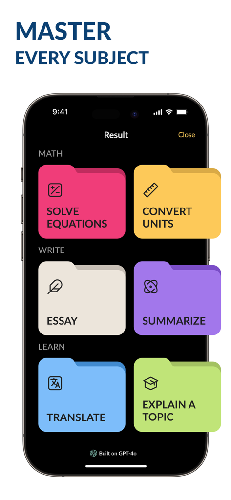 Interfaz de la aplicación Solver AI mostrando funciones para resolver matemáticas, escribir ensayos y temas de aprendizaje.