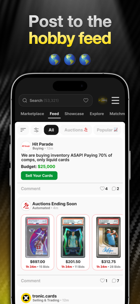 Uno smartphone che mostra il feed hobby dell'app My Card Post con aste di carte sportive e post della community