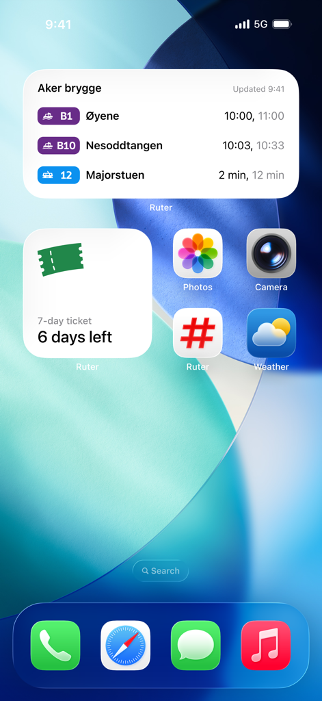 Pantalla de inicio del iPhone mostrando widgets de Ruter para salidas de transporte en vivo y estado del billete