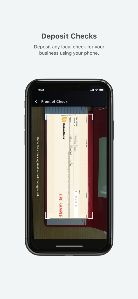 Digitalizando um cheque para depósito remoto usando o aplicativo móvel UnionBank O Portal