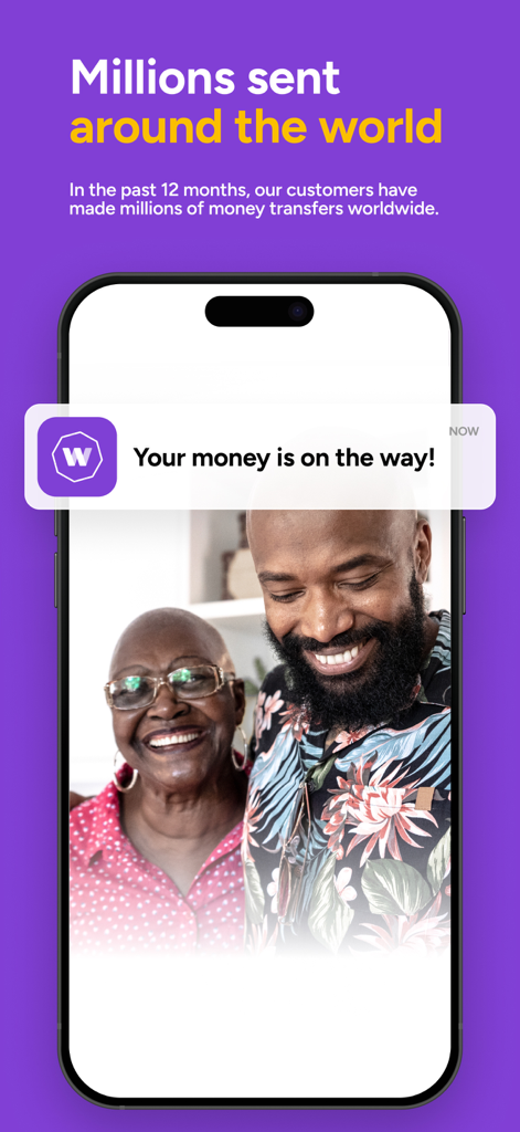 WorldRemit: Money Transfer App - WorldRemit App zeigt eine Benachrichtigung über unterwegs befindliches Geld mit einer glücklichen Familie