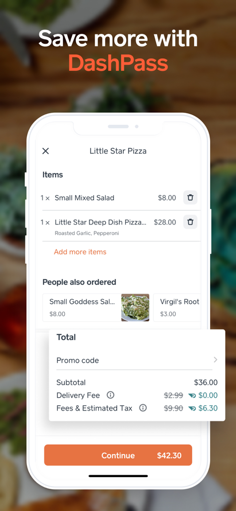Pantalla de pago de la aplicación Caviar que muestra el subtotal del pedido de comida y los ahorros en la tarifa de entrega con DashPass.