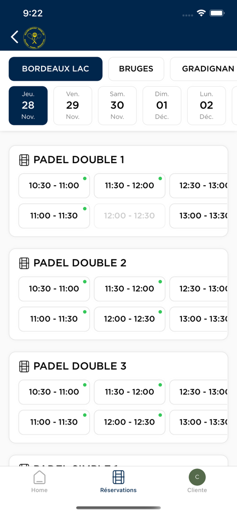 Padel33/Sb33 - Padel33 app interface for booking padel courts showing available time slots for double matches at different locations