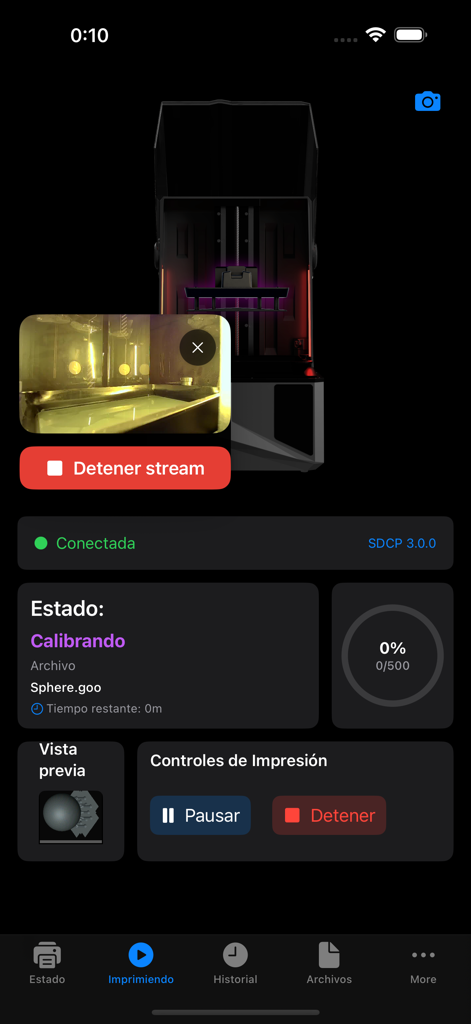 Resin Control - Panel de la aplicación Resin Control mostrando la transmisión de cámara en vivo y el estado de la impresora para una impresión 3D de resina.