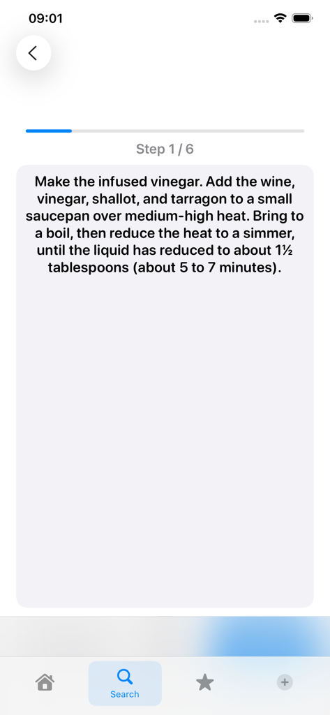 RecipeNotes – For Pro Chefs - Una pantalla de aplicación móvil mostrando el primer paso de una instrucción de receta en una interfaz de modo de cocina limpia.