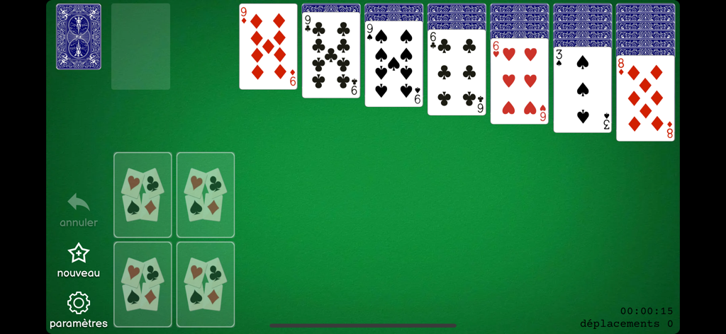 Solitaire - Cards - Captura de pantalla del juego de cartas Solitario Clásico con cartas grandes y legibles sobre un fondo verde