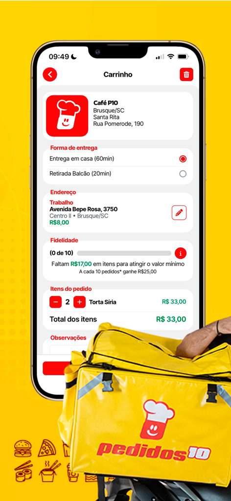 Schermata del telefono cellulare che mostra il riepilogo del checkout sull'app di consegna Pedidos10 accanto a una borsa da consegna marchiata