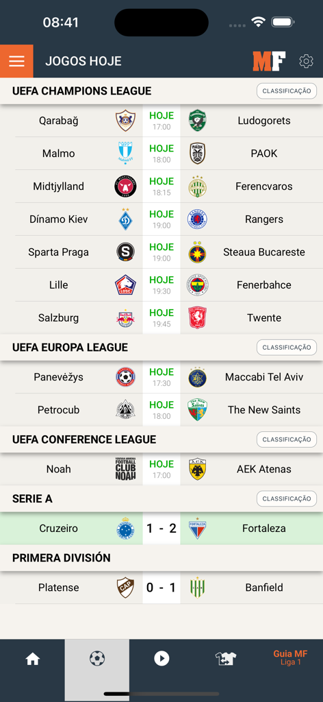 Maisfutebol - Screenshot of the Maisfutebol app displaying a schedule of daily soccer matches and live scores across various international leagues