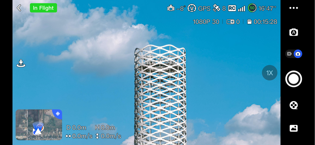 PotensicPro - Interfaz de la aplicación PotensicPro que muestra la transmisión de video del dron en tiempo real y datos de telemetría de vuelo