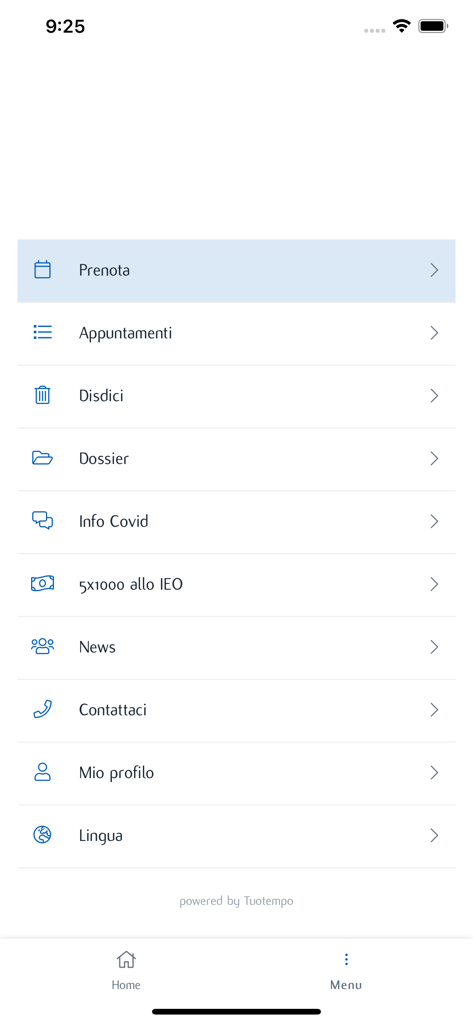 Menu principale dell'app My IEO che mostra le opzioni per prenotare appuntamenti e accedere alle cartelle cliniche