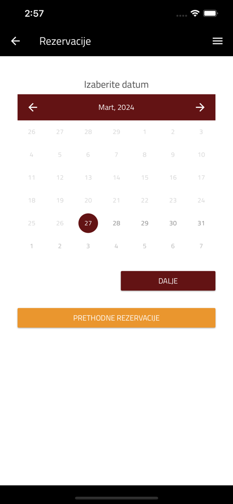 Pantalla del calendario en la app del Gimnasio Downtown para reservar sesiones de entrenamiento