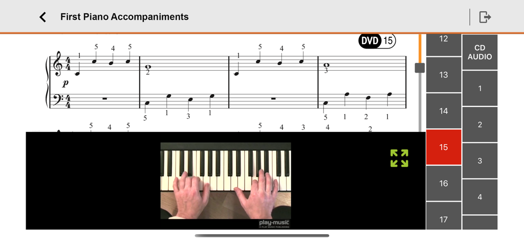 Interface de l'application Play Musique affichant une partition de piano et un tutoriel vidéo pour les premiers accompagnements au piano