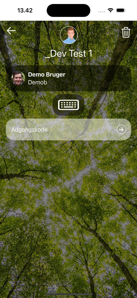 ViGGO - ViGGO app login interface showing user profile and password input field