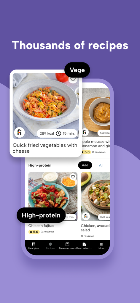Interfaccia dell'app Fitatu che mostra una vasta collezione di ricette sane con conteggio calorico e categorie dietetiche come iperproteiche e vegetariane.