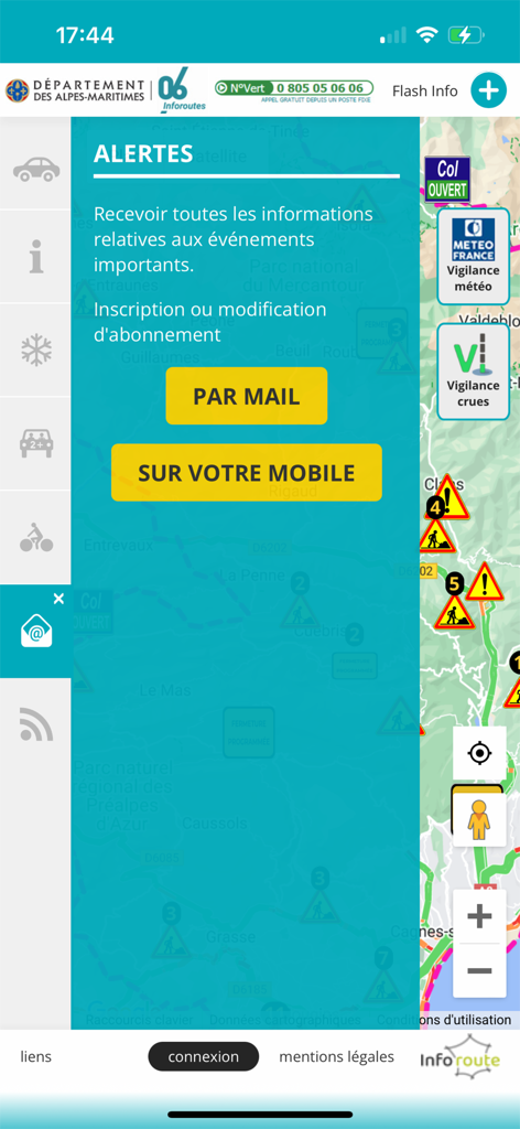 Inforoutes 06 - Inforoutes 06 app interface showing road alert subscription options over a traffic map.