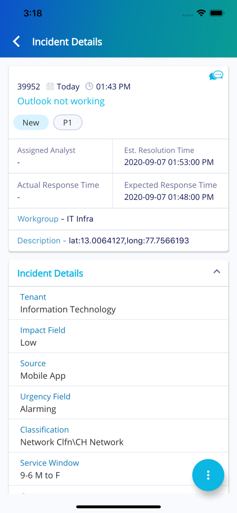 SymphonyAI Summit 모바일 앱 인터페이스, Outlook 작동하지 않음이라는 제목의 IT 사고 티켓 세부 정보 표시