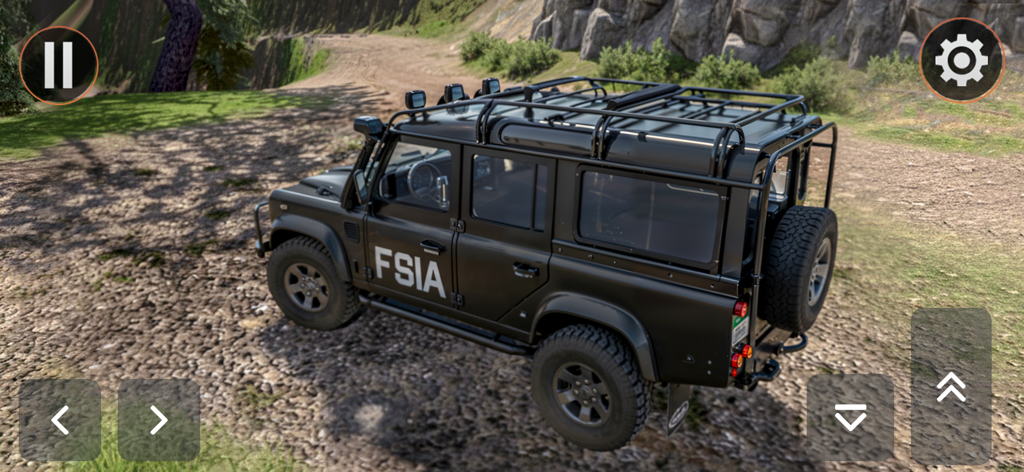 Crazy Jeep Drive Offroad Games - Un SUV 4x4 negro aparcado en un sendero de montaña de tierra en un juego de simulación todoterreno