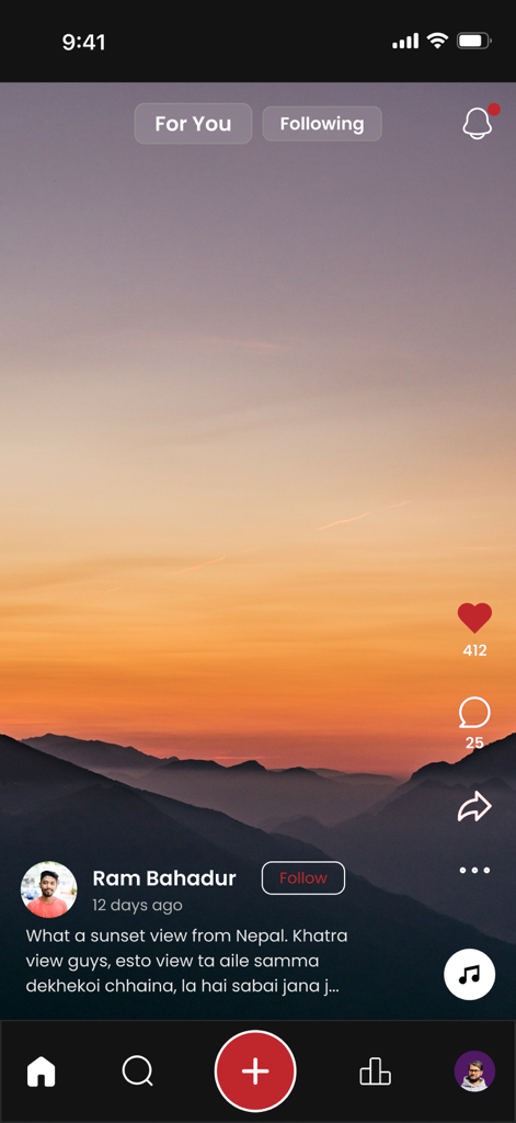 Feed principal do KuKu App exibindo um vídeo curto de um pôr do sol em montanhas com botões de engajamento social