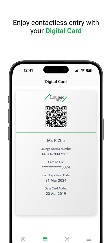 Pantalla de smartphone que muestra la tarjeta de membresía digital LoungeKey con un código QR para el acceso sin contacto a la sala VIP