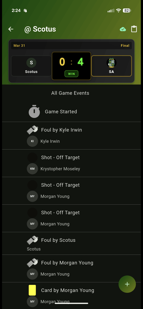Eine Mobile-App-Oberfläche, die eine Fußballspiel-Zeitleiste mit Endstand und einer detaillierten Liste von Spielereignissen wie Fouls und Schüssen anzeigt
