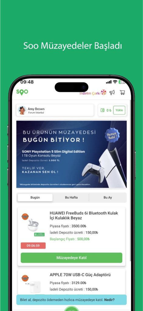Mobile screen of the SOO app showcasing live auctions for electronics like a PlayStation 5