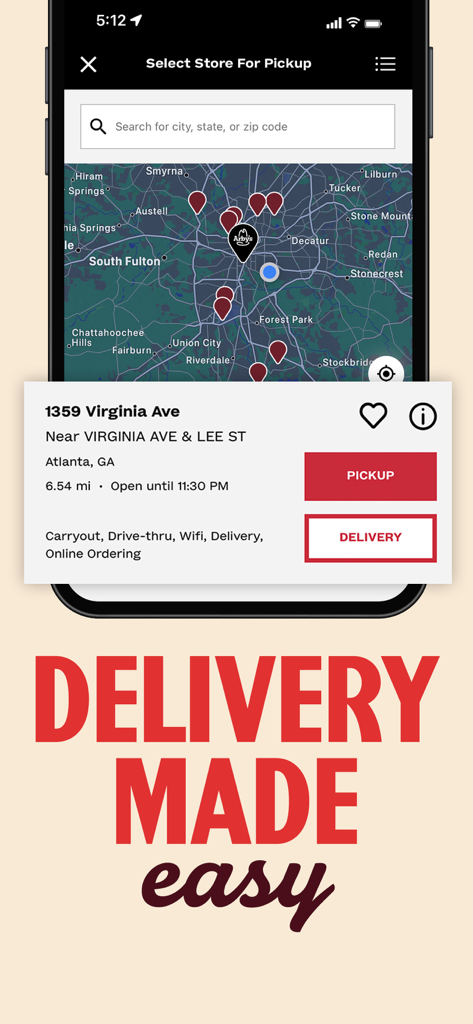 Uma tela de smartphone mostrando o mapa localizador de lojas do app Arby's com opções de retirada e entrega