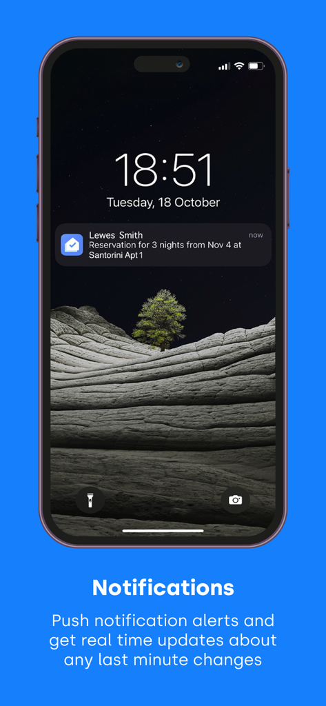 Hostify - Pantalla de bloqueo de la aplicación móvil Hostify mostrando una alerta de notificación push para una nueva reserva de huésped.