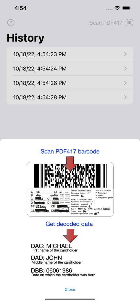 DL scanner. - DL scanner App-Oberfläche, die eine Liste des Scanverlaufs und eine Demonstration der Dekodierung von PDF417-Barcode-Daten von einem Führerschein zeigt
