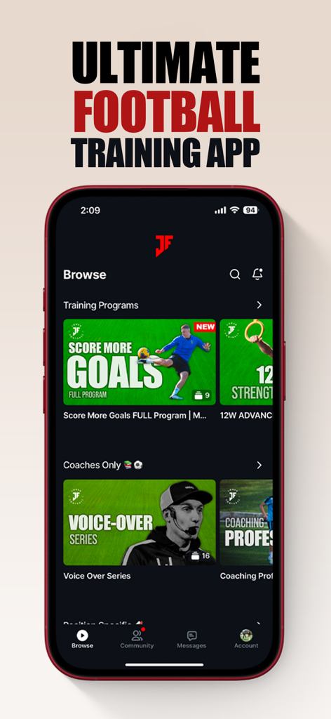 Joner Football App - Interfaz de la Joner Football App que muestra programas de entrenamiento de fútbol y una sección dedicada a entrenadores en un smartphone.