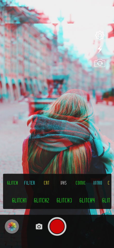 Glitchshop - Glitch Aesthetic - Interface d'application mobile montrant un filtre glitch de décalage RVB en temps réel appliqué à une photo de portrait