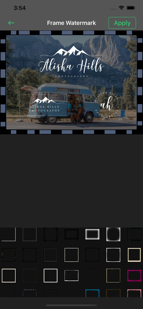 Add Watermark on Photos,Videos - Interfaccia dell'app che mostra una foto con filigrane di logo personalizzate e uno strumento di selezione della cornice.