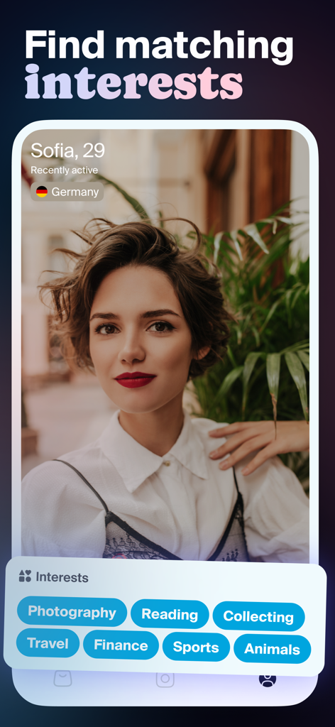 Camee - Screenshot der Camee-App, der ein Benutzerprofil mit gemeinsamen Interessen-Tags wie Fotografie und Reisen zeigt