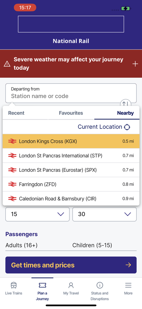 National Rail - Interfaz de la aplicación National Rail que muestra la planificación de viajes con estaciones cercanas y alertas de viaje