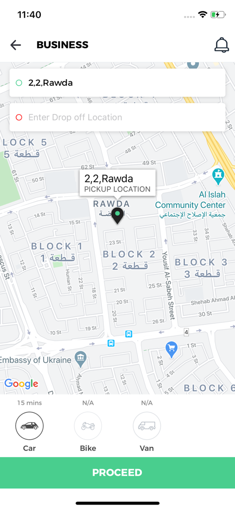 Quick Delivery App-Oberfläche, die eine Karte für den Abholort und die Fahrzeugauswahl anzeigt