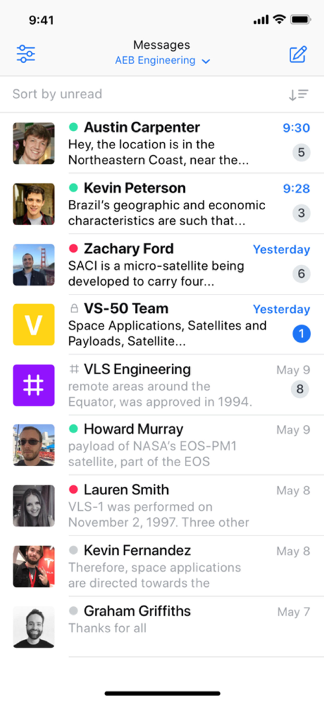 MiChat 모바일 앱 인터페이스로, 전문 팀 대화 및 메시지 목록을 보여줍니다.
