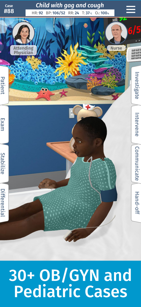 Un paziente pediatrico virtuale in una simulazione clinica che mostra i parametri vitali e i menu delle azioni mediche.