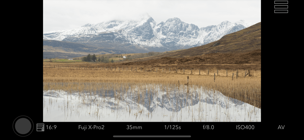 Viewfinder Preview - Viewfinder Preview app interface showing camera framing for Fuji X-Pro2 with mountain landscape and technical settings