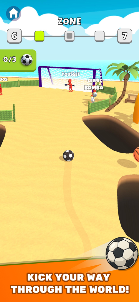 Un balón de fútbol en un campo de fútbol playa moviéndose hacia la portería en el juego móvil Crazy Kick