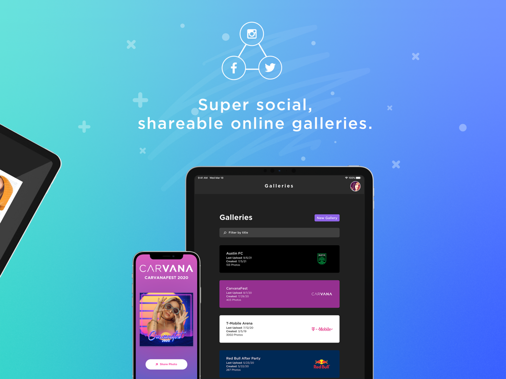 Simple Booth Classic - Interface of the Simple Booth Classic app showing shareable online event galleries on iPad and iPhone